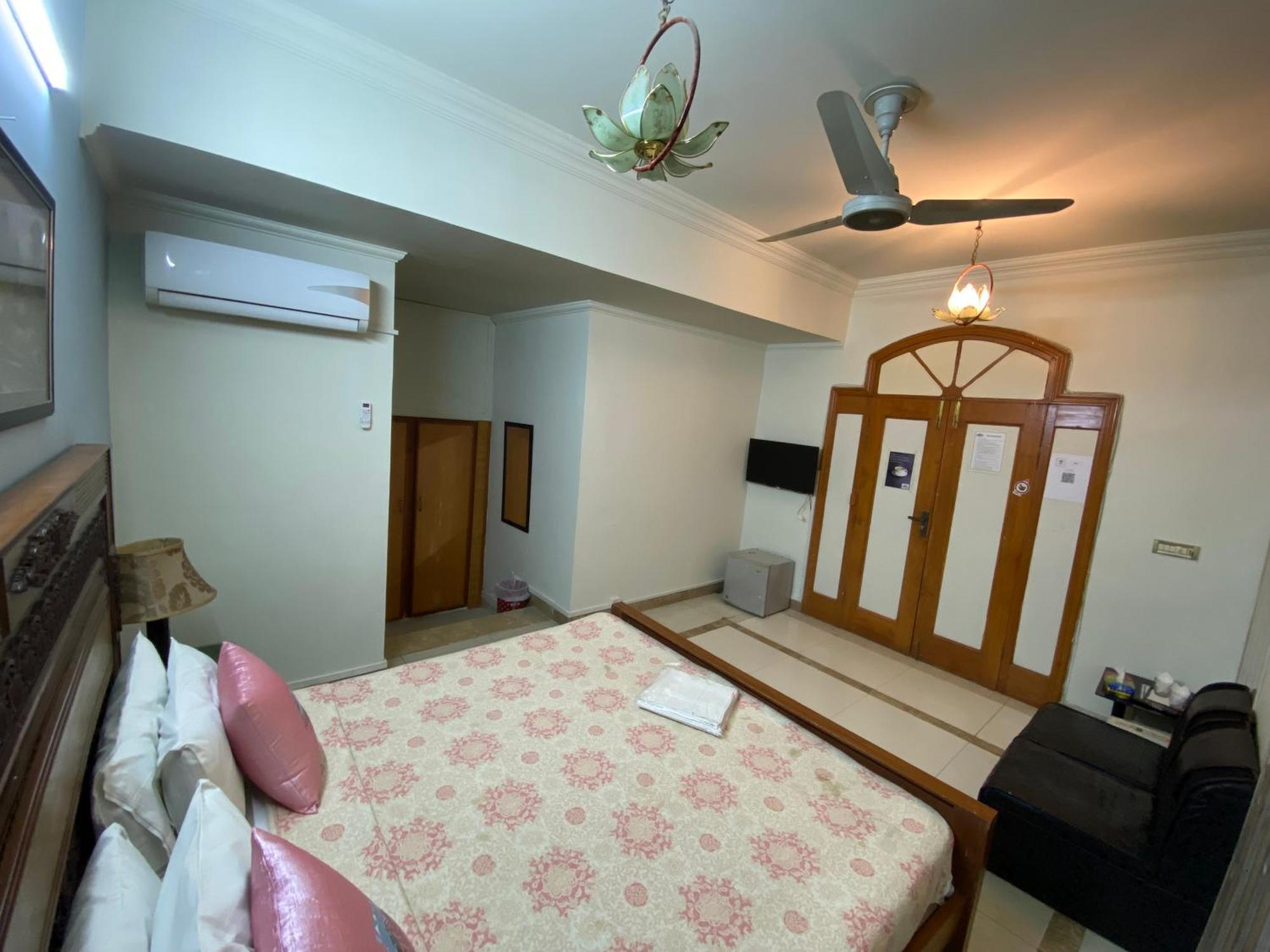 Fusion Lodge Islamabad Exterior photo