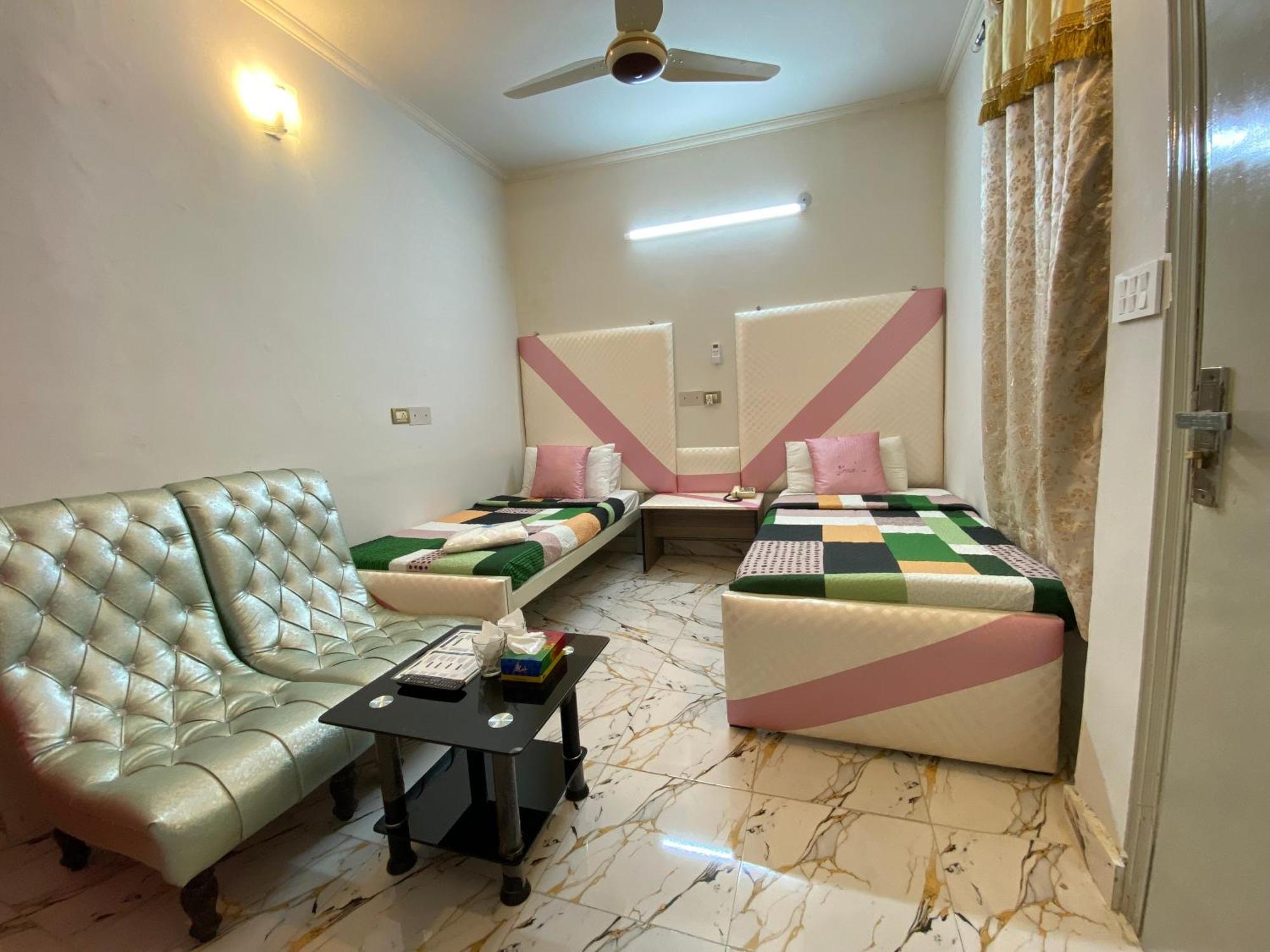 Fusion Lodge Islamabad Exterior photo